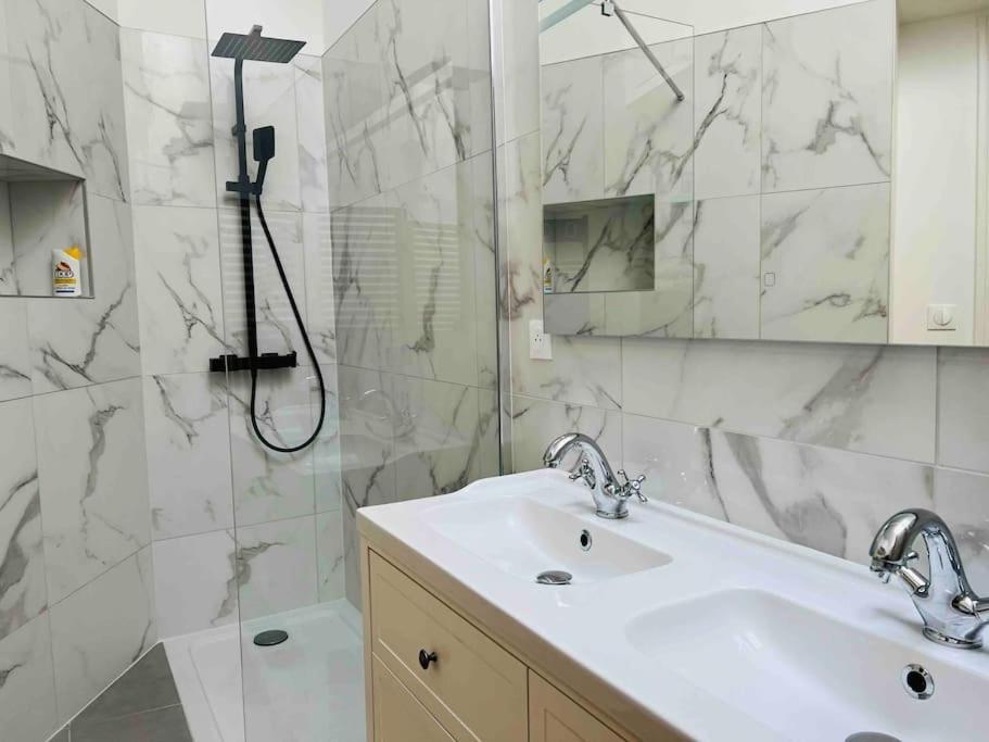 Cosy T3 Centre Reims/Pkg Prive Apartment Luaran gambar